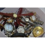 Quantity of wristwatches