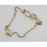 Delicate 9ct yellow gold bracelet with diamond