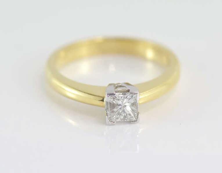 18ct two tone gold, princess cut diamond solitaire