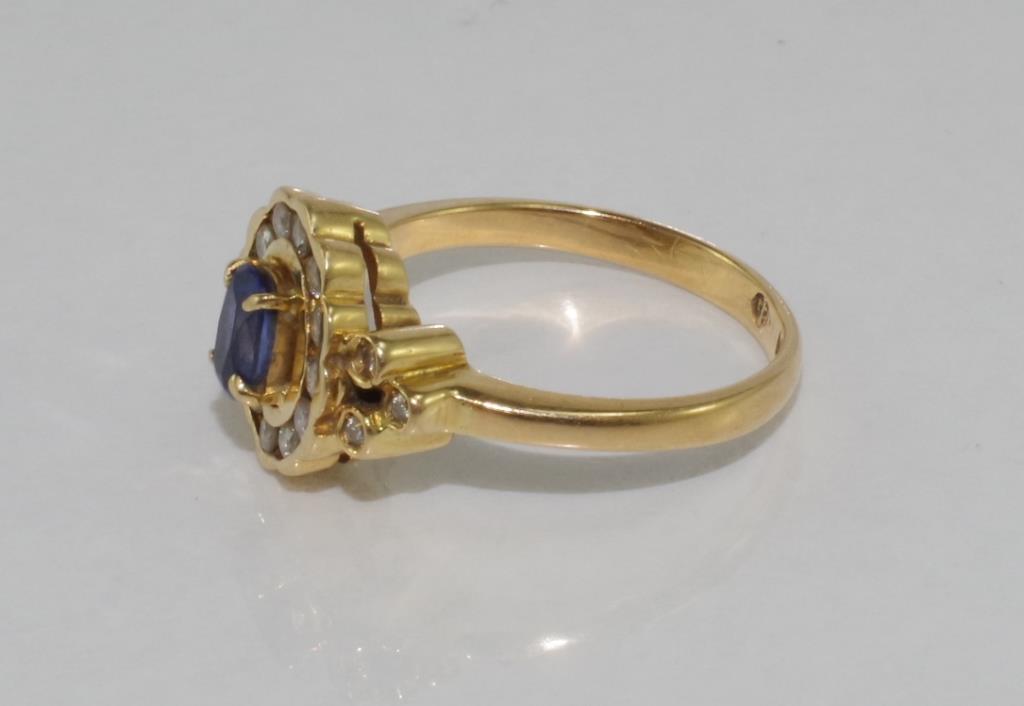 14ct gold gemset ring - Image 2 of 2