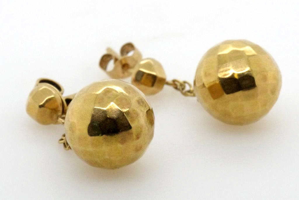 Pair of 9ct yellow gold drop earrings - Image 3 of 3