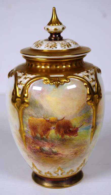 Royal Worcester lidded signed pot pouri vase