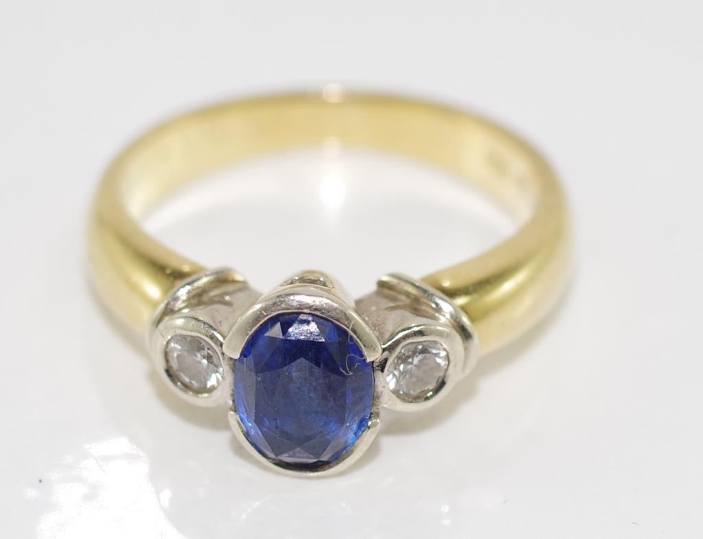 18ct gold diamond & sapphire ring - Image 2 of 2