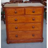 Victorian mahogany chest of drawers