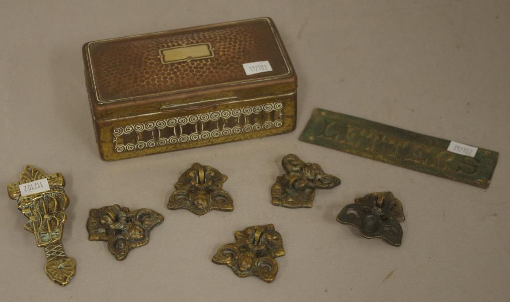 Vintage Dutch brass cigar box & contents - Image 2 of 2