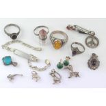 Quantity of silver rings, pendants etc