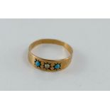 Edwardian 10ct gold ring set with turquoise beads