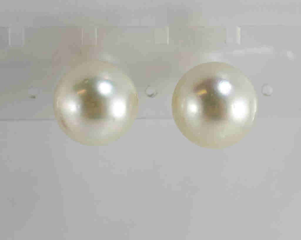 A good pair of Broome pearls