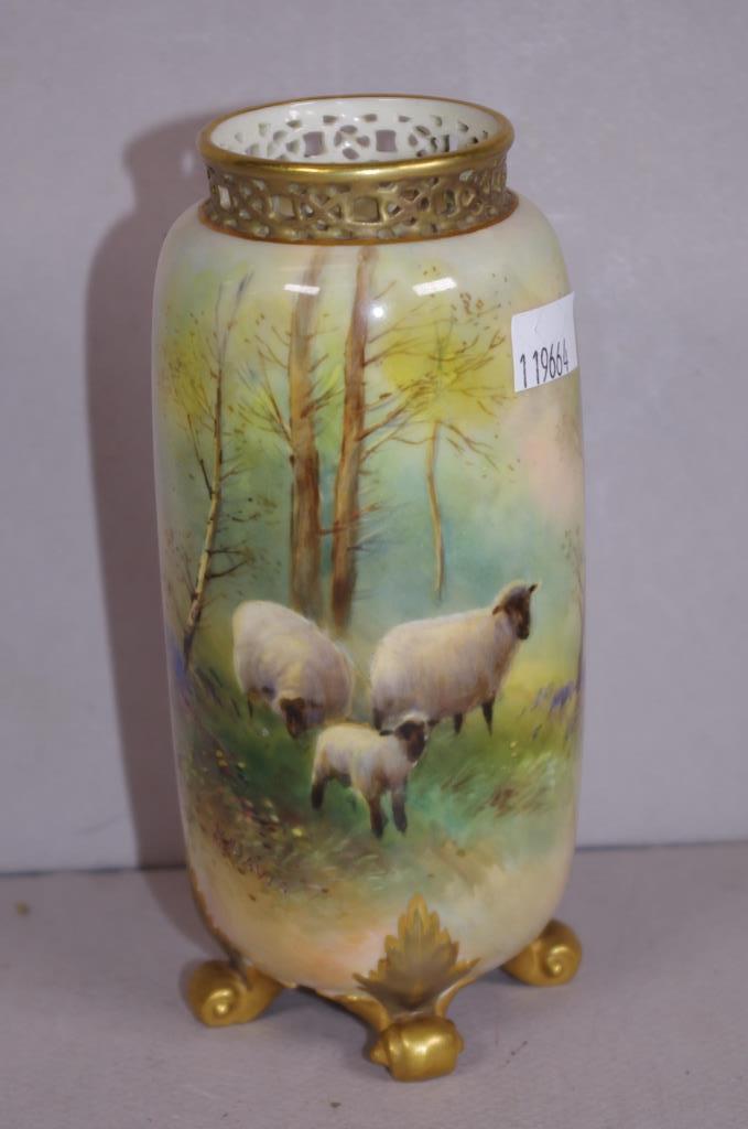 Royal Worcester vase signed Harry Davis