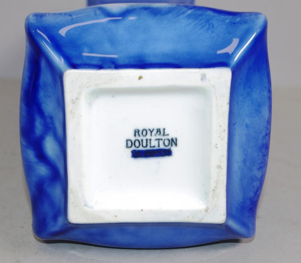 Royal Doulton blue children vase - Image 4 of 4