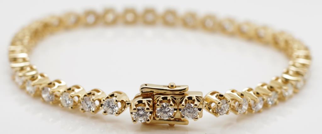 18ct yellow gold and diamond tennis bracelet