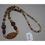 Chinese agate bead necklet