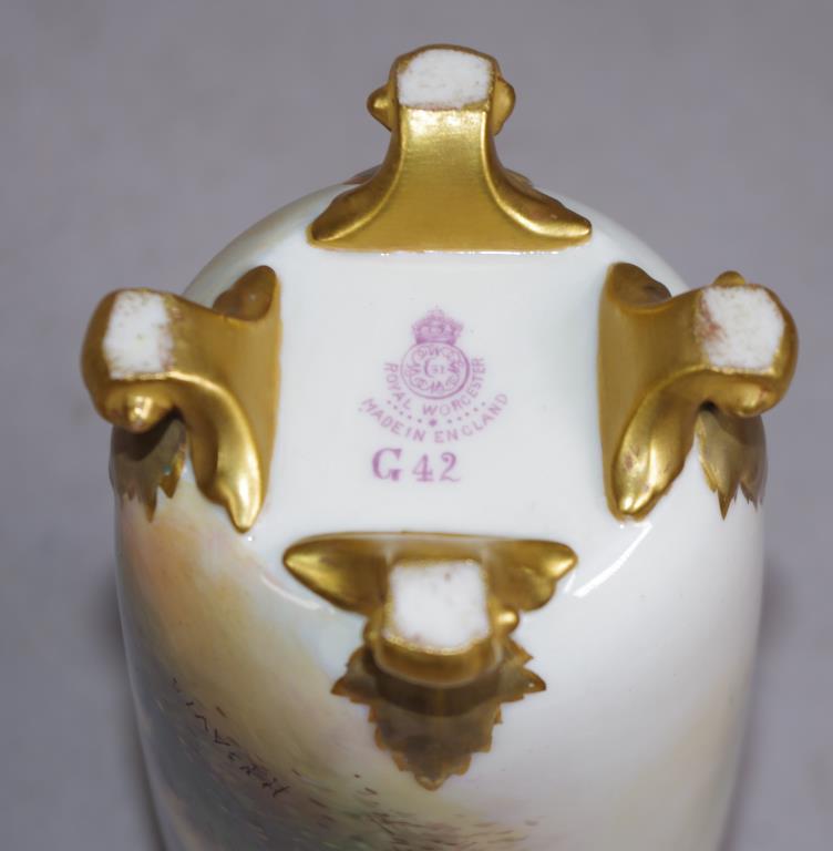 Royal Worcester vase signed Harry Davis - Image 3 of 4