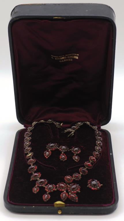 19th c. garnet necklace