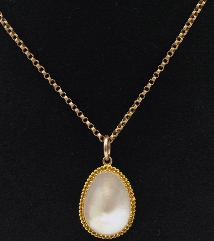 Blister pearl gold pendant and chain necklace