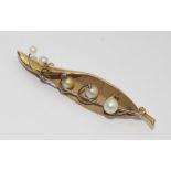 14ct yellow gold lily of the valley brooch