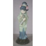 Lladro Geisha girl figurine