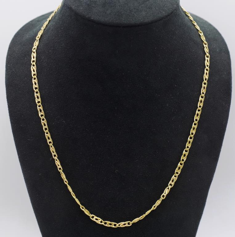 18ct yellow gold matinee length chain necklace