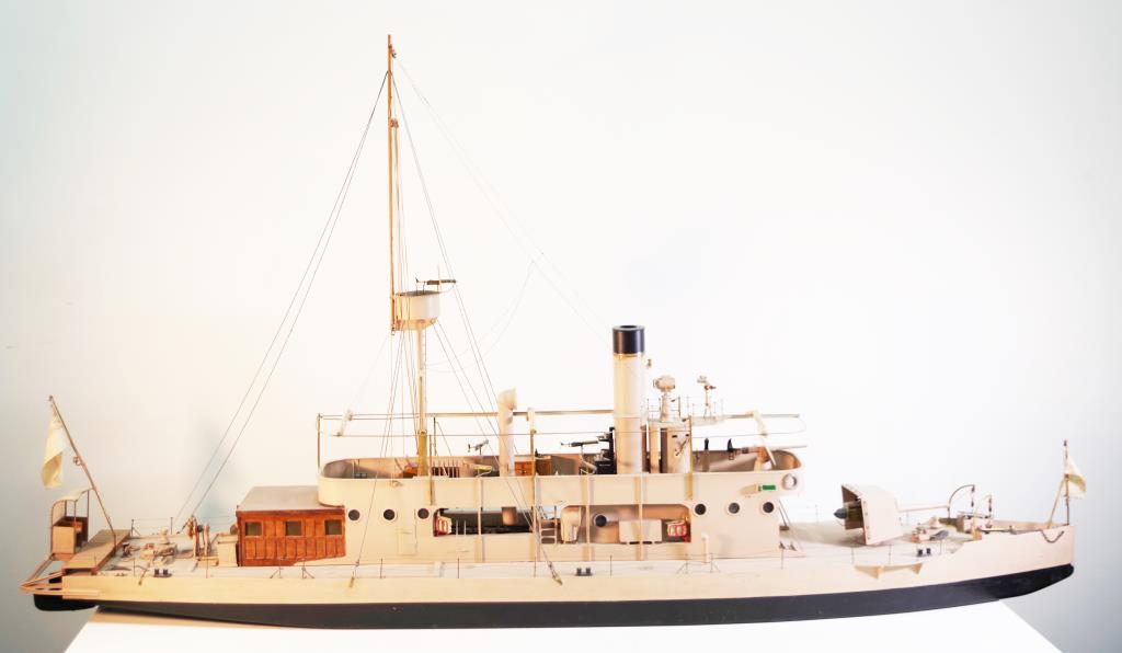 Model of the gunboat 'Firefly'