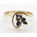 Vintage 9ct gold and sapphire ring