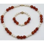 Carnelian pearl and gold necklace and bracelet