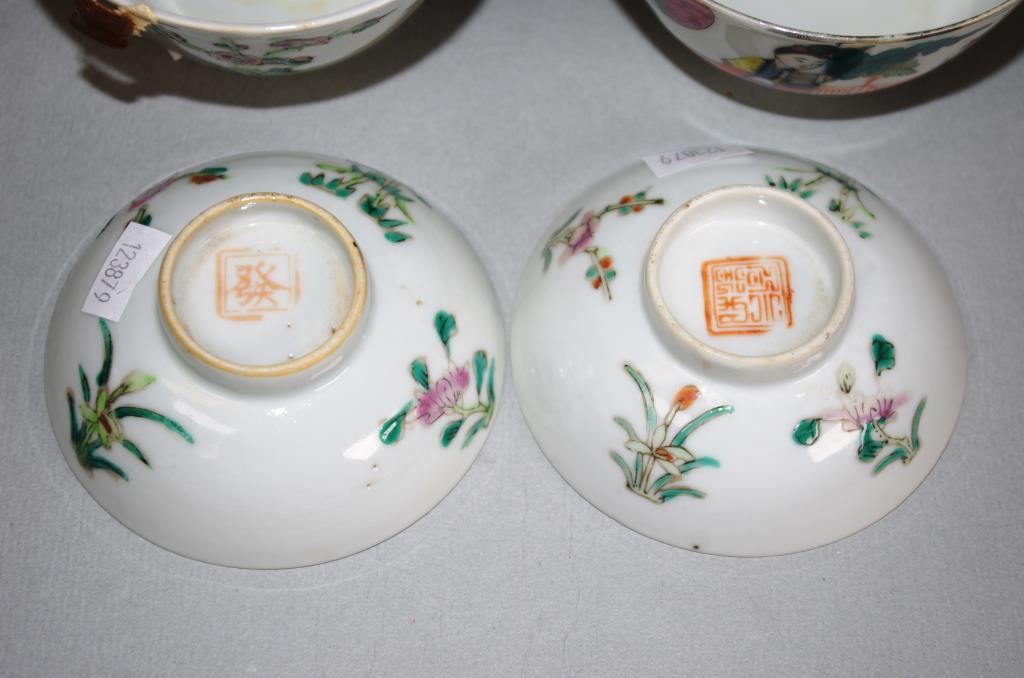 Two antique Chinese porcelain lidded rice bowls - Image 4 of 5
