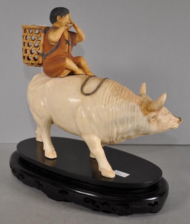 Antique Japanese carved ivory boy on ox figure - Image 3 of 7