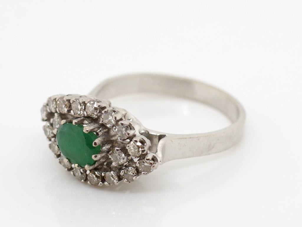 Vintage Emerald & Diamond ring - Image 2 of 2