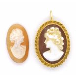 Gold and carved cameo pendant