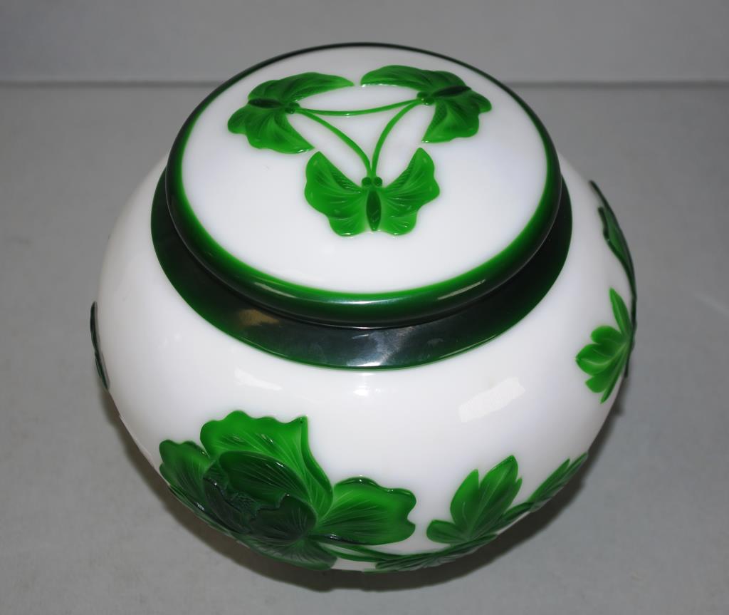 Chinese Peking glass covered jar - Image 4 of 5