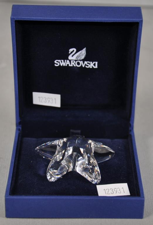 Boxed Swarovski crystal starfish - Image 2 of 2