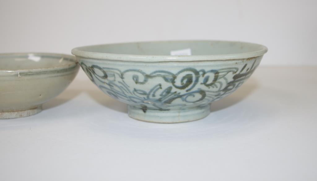 Three various Chinese Ming/Ching Dynasty bowls - Image 4 of 6