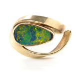 Vintage opal doublet and 9ct gold ring