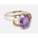 18ct yellow gold & amethyst ring