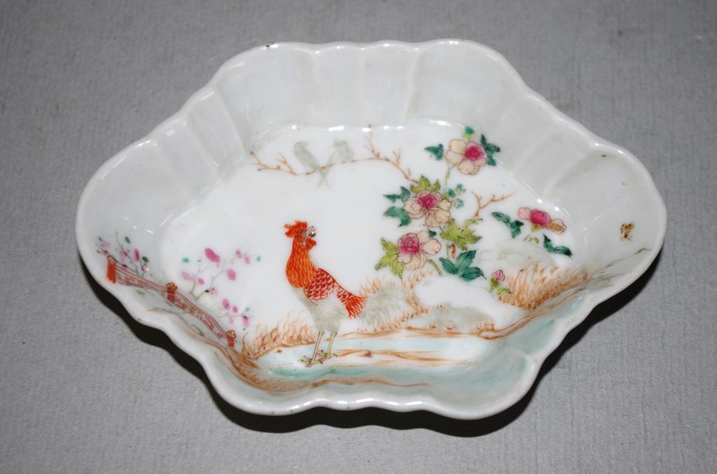 Antique Chinese export ware porcelain dish - Image 3 of 3