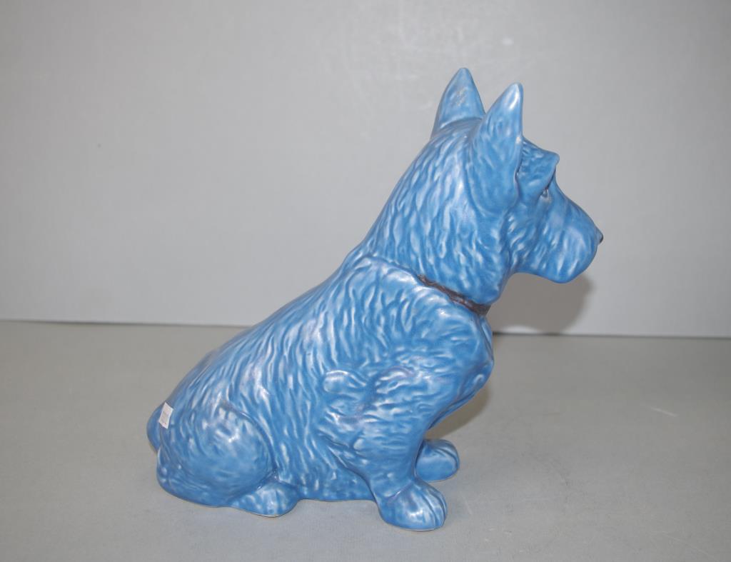 Two various Sylvac seated blue dog figures - Image 5 of 7