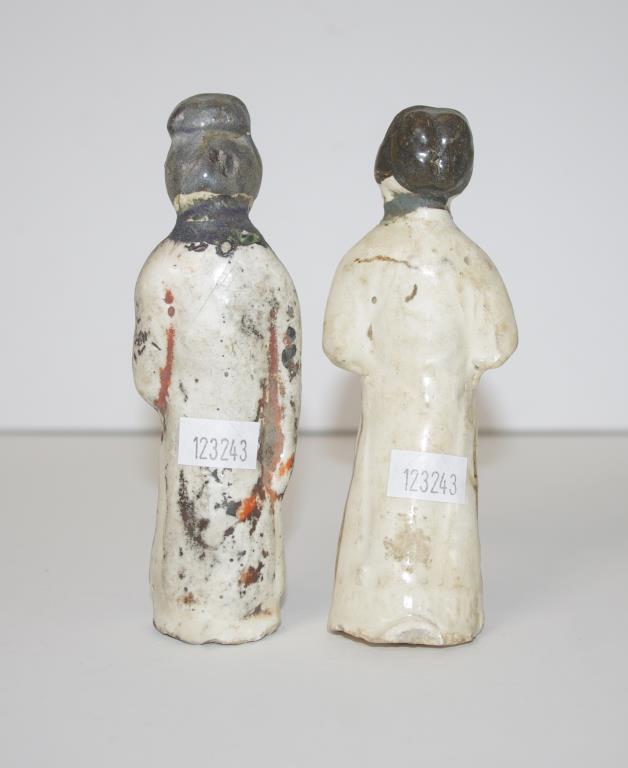 Two various Chinese ceramic figures - Image 2 of 5