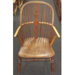 19th century English elm and yew Windsor chair