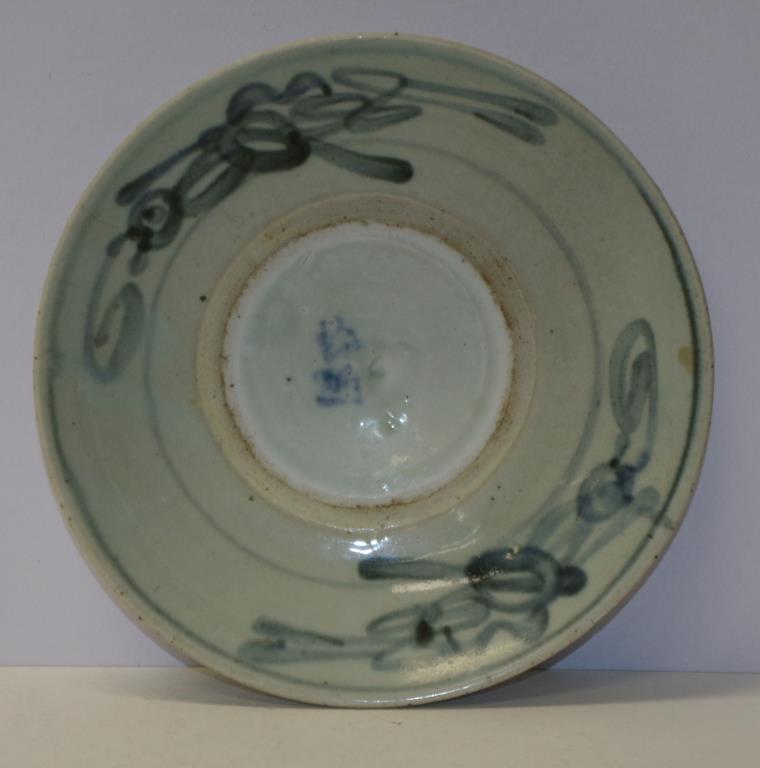 Three Chinese provincial Qing dynasty bowls - Image 4 of 5