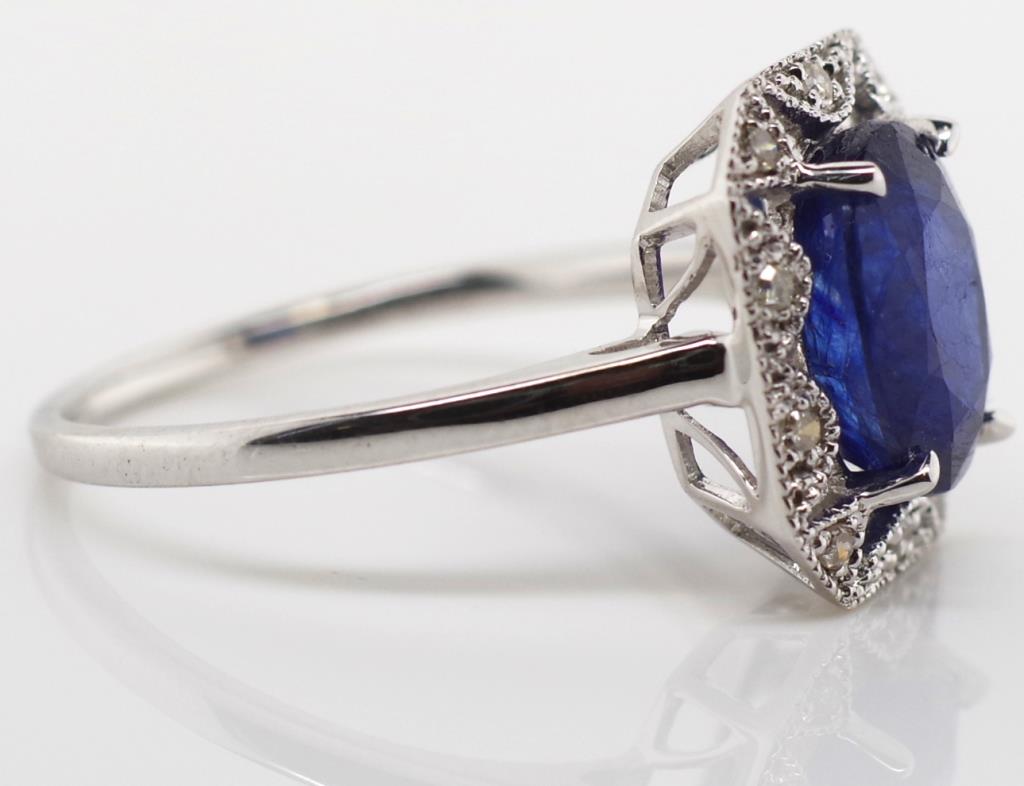 Sapphire, diamond and 18ct white gold ring - Image 2 of 4