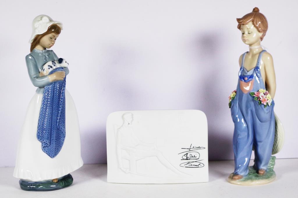 Lladro 1997 Collectors Society boy figure