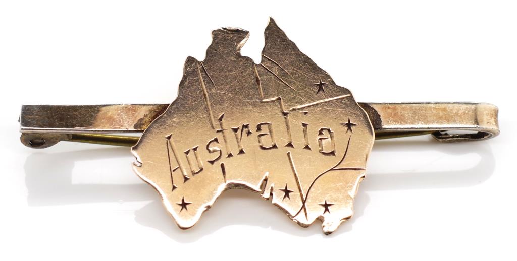 9ct gold map of Australia brooch