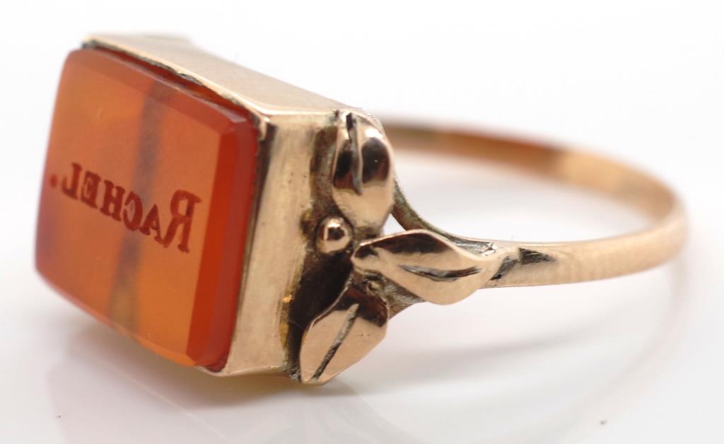 Australian 9ct gold and carnelian signet ring - Image 3 of 4