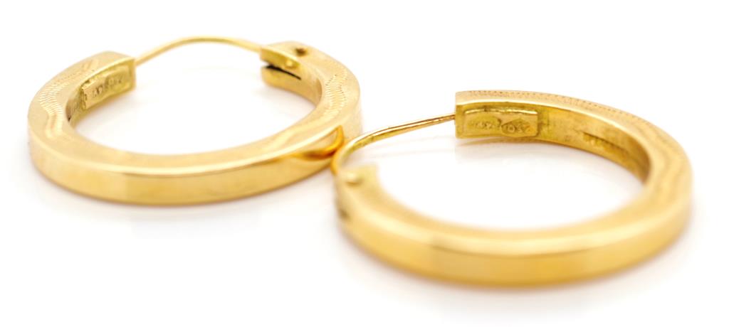 18ct gold hoop earrings - Image 2 of 3