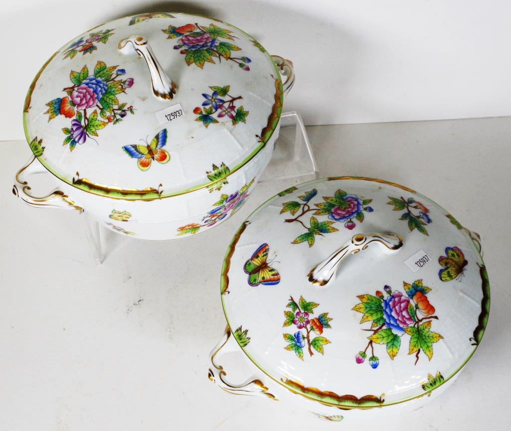 Pair Herend hand painted lidded tureens - Image 2 of 4