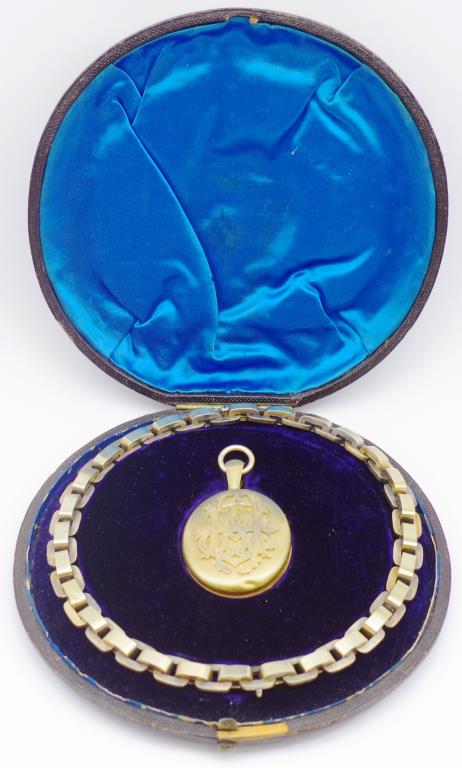Australian gold locket & gold flat link chain - Image 10 of 10