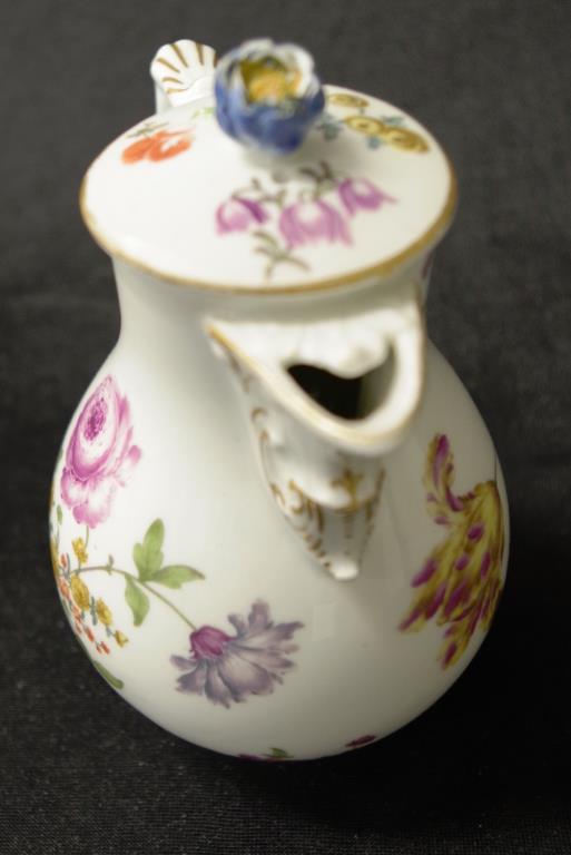 18th Century Meissen lidded cream jug - Image 4 of 5