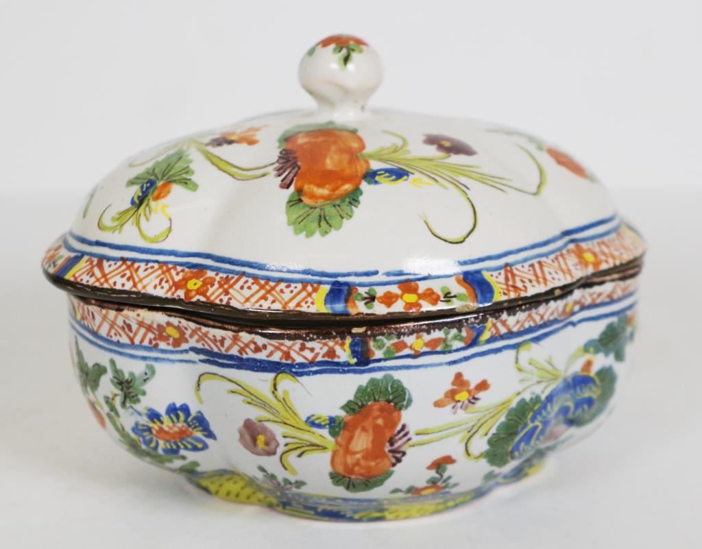 Antique Italian maiolica lidded tureen - Image 2 of 3