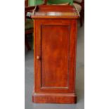 Victorian mahogany pot cupboard