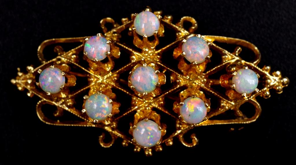 Opal and 14ct yellow gold pendant brooch